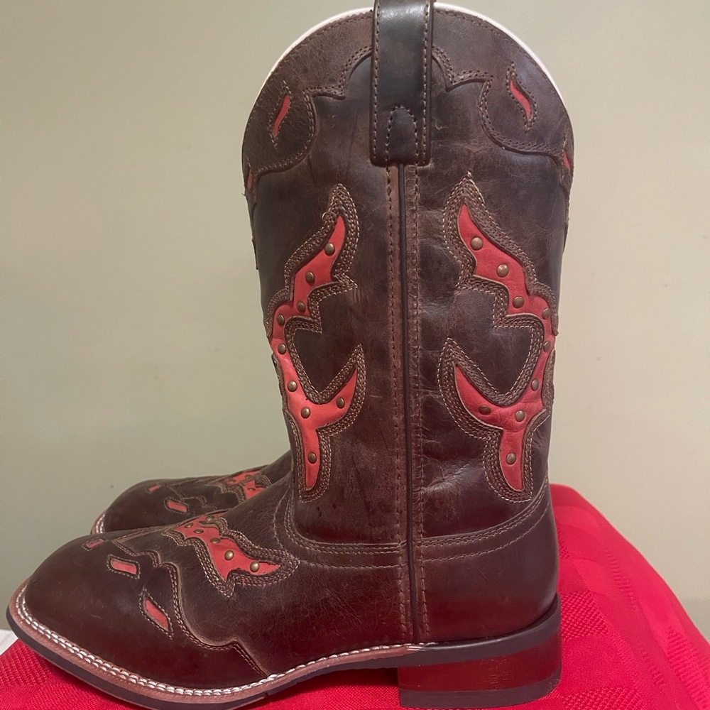 Women’s Laredo boots